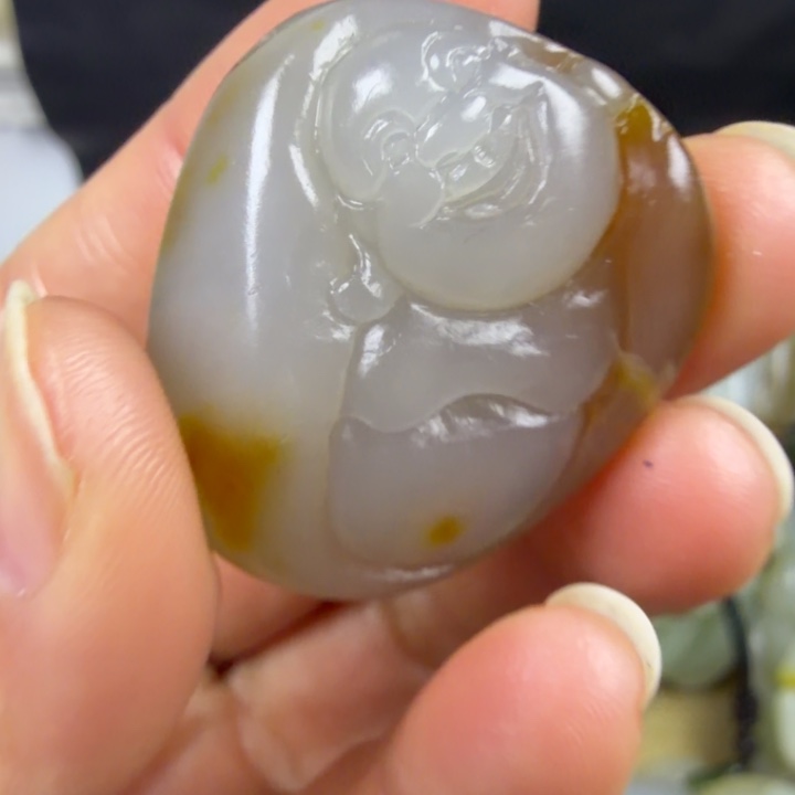 和田玉（糖玉）未镶嵌颈饰