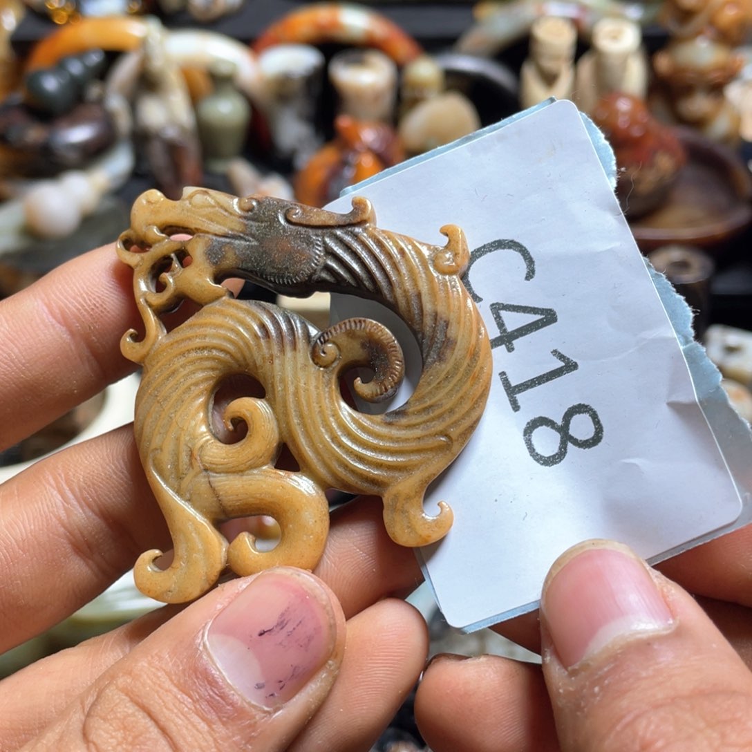 和田玉（糖玉）挂件未镶嵌