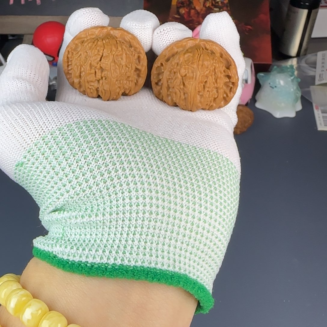 文玩核桃把件41.6全品球白