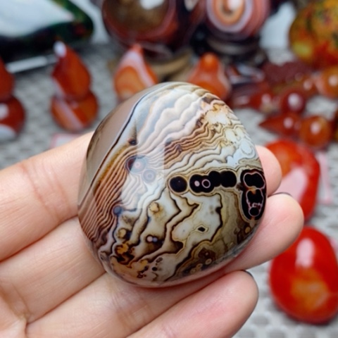 未镶嵌玛瑙/玉髓珠宝奇石芳***^打孔不退不换