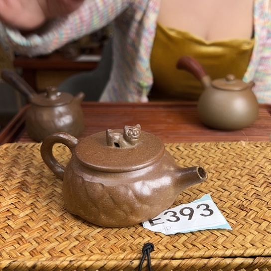 雷州窑393茶壶竟拍