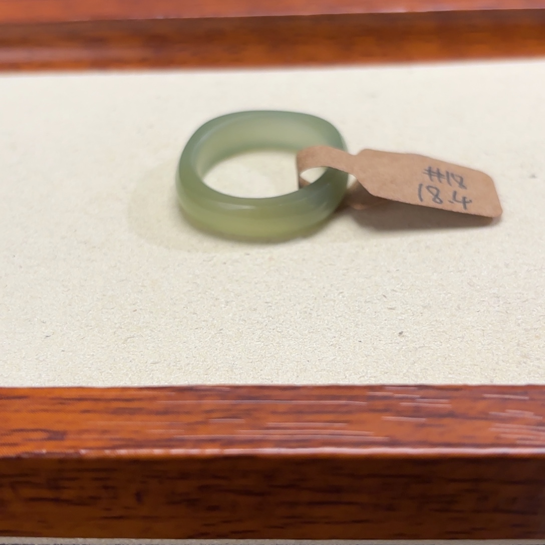 和田玉未镶嵌戒指