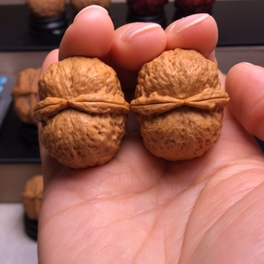 文玩核桃把件玉面鹦鹉25