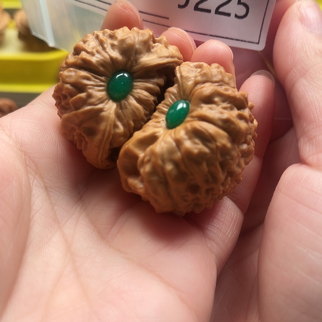 吊坠文玩核桃玉蛇