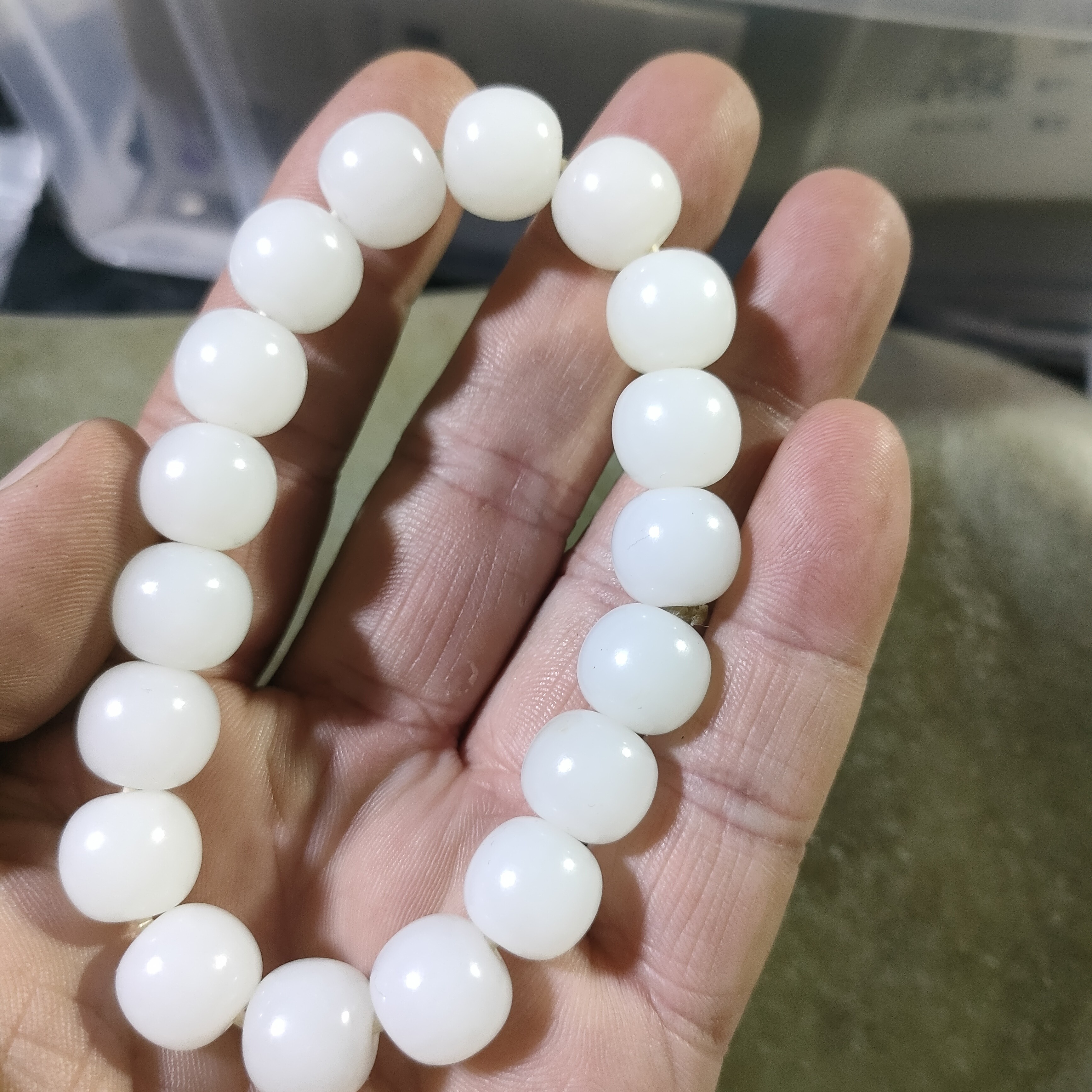 新疆和田玉老型珠手串