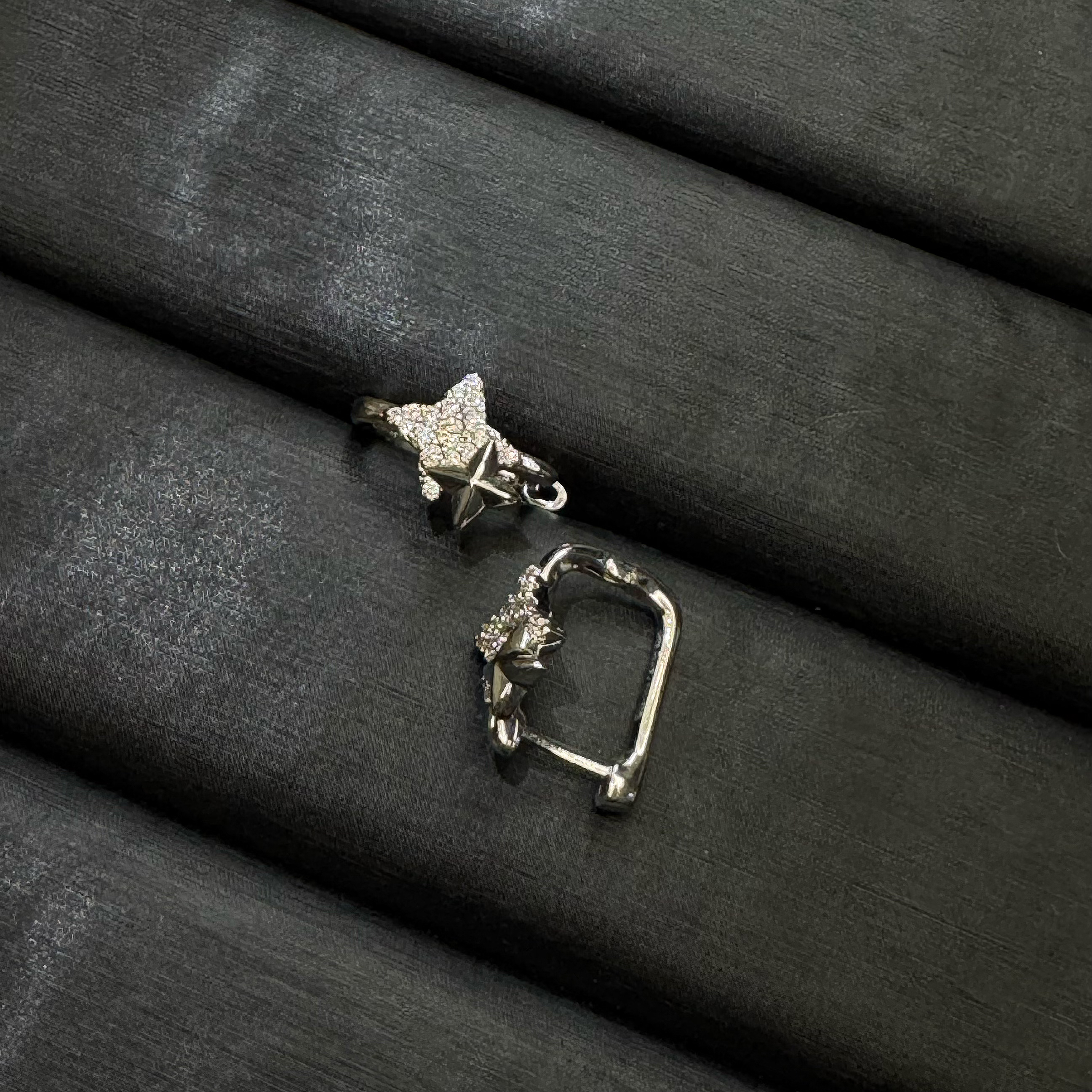 非金属仿水晶耳饰 满钻星星耳扣新款耳饰 银色/彩金色