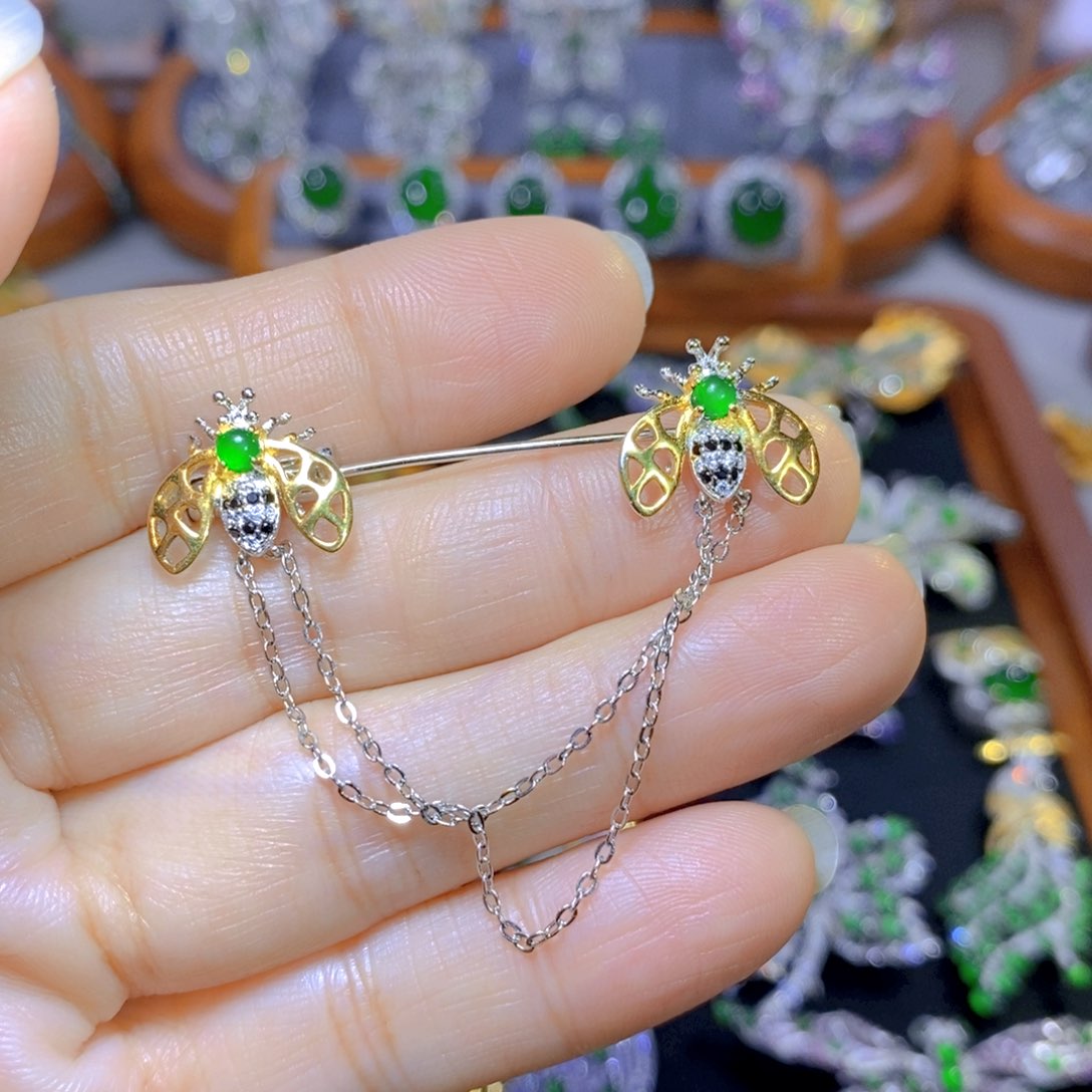 翡翠颈饰银S925镶嵌天然翡翠