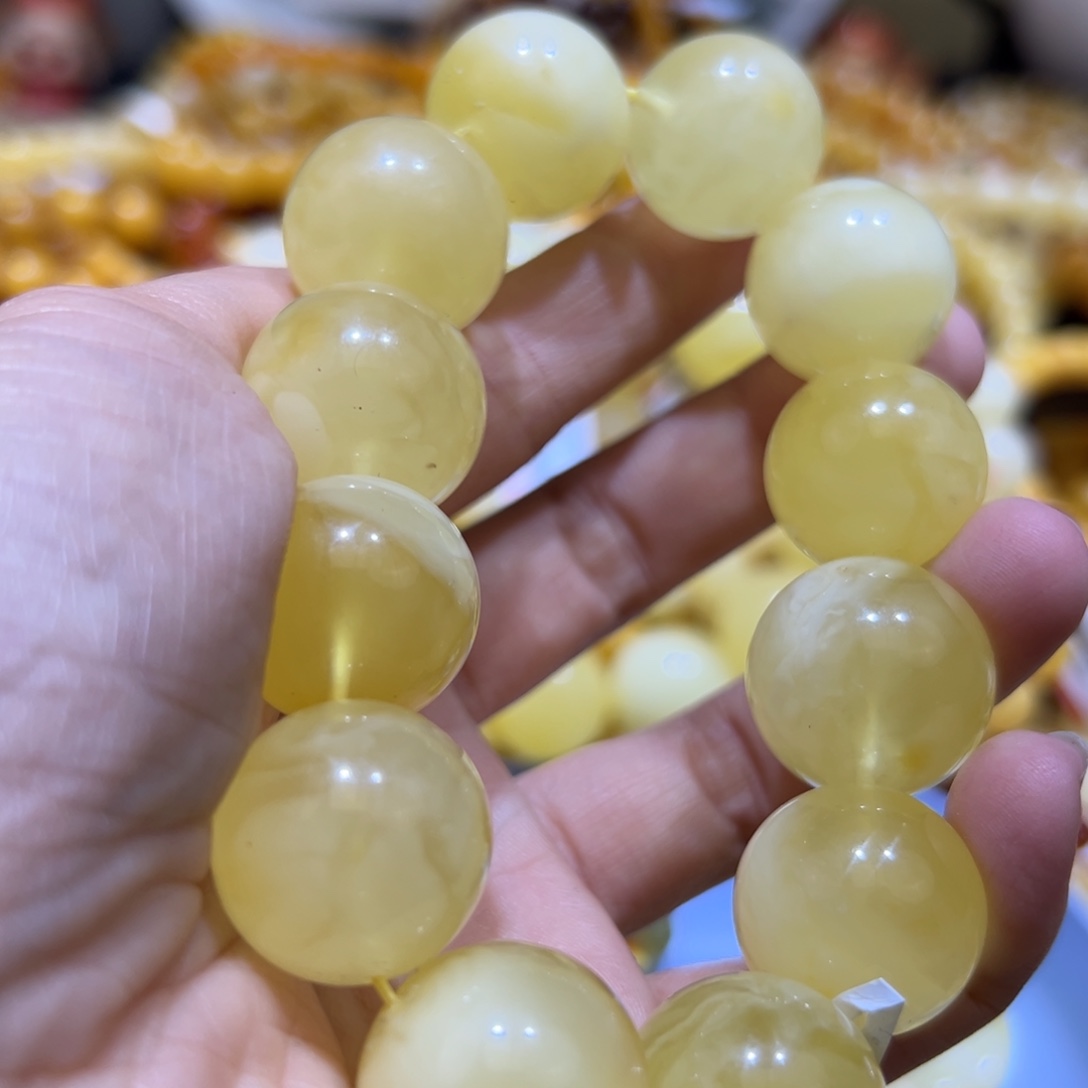 琥珀珠宝奇石未镶嵌