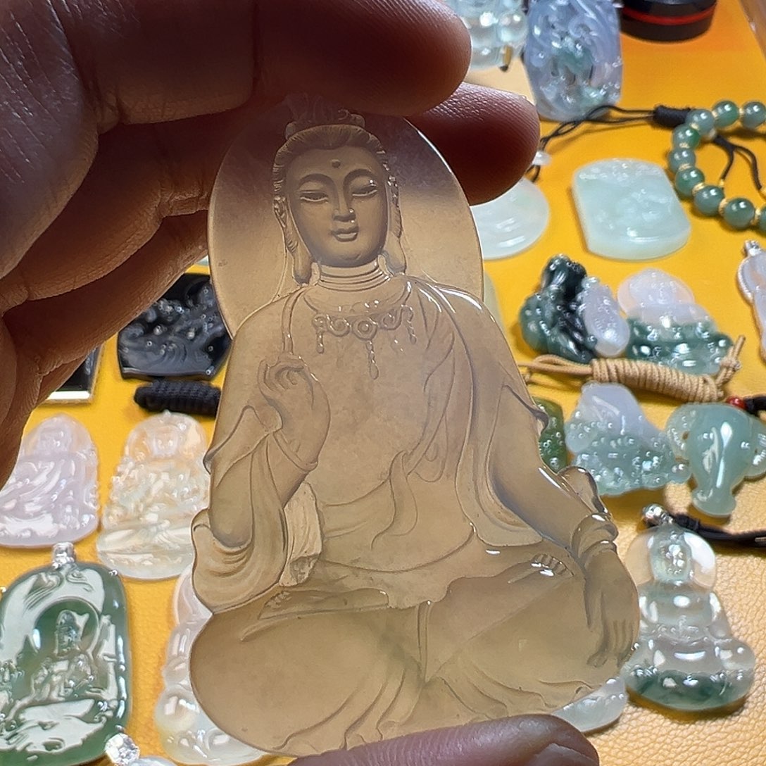 翡翠未镶嵌挂件高冰玻璃底素衣