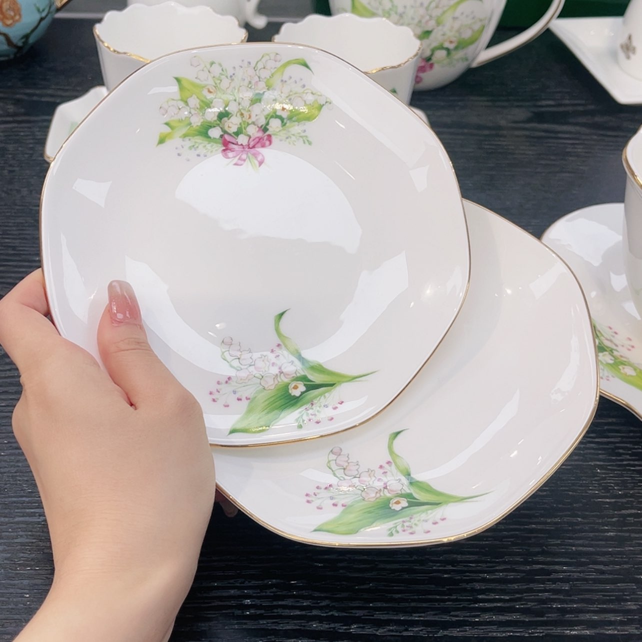 【闪购商品】瓷片盘盘————————