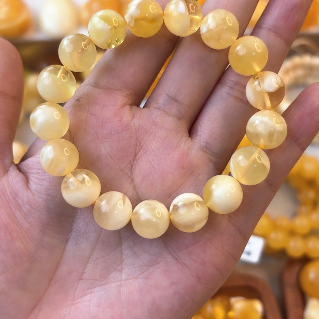 琥珀颈饰未镶嵌蜜蜡