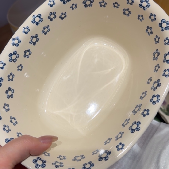 娇***朵蓝朵朵一个浴缸碗