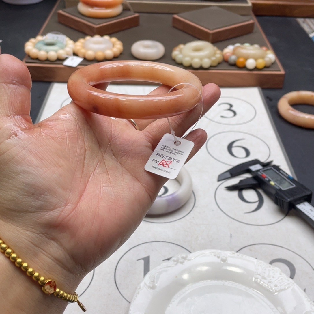 夢***影石英岩玉未镶嵌手镯