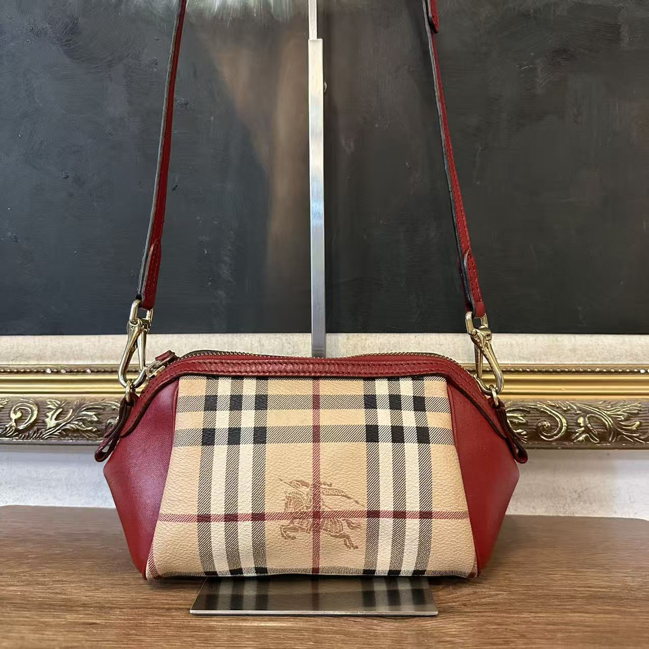 95新 BURBERRY/博柏利 巴宝莉斜挎包/007298/尺寸17*12