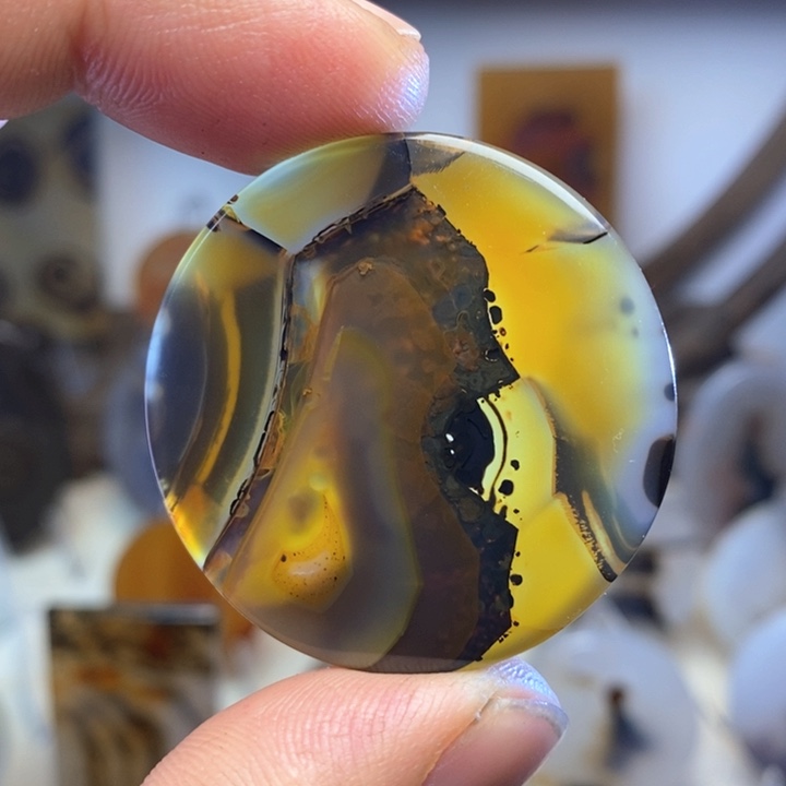 玛瑙/玉髓颈饰未镶嵌