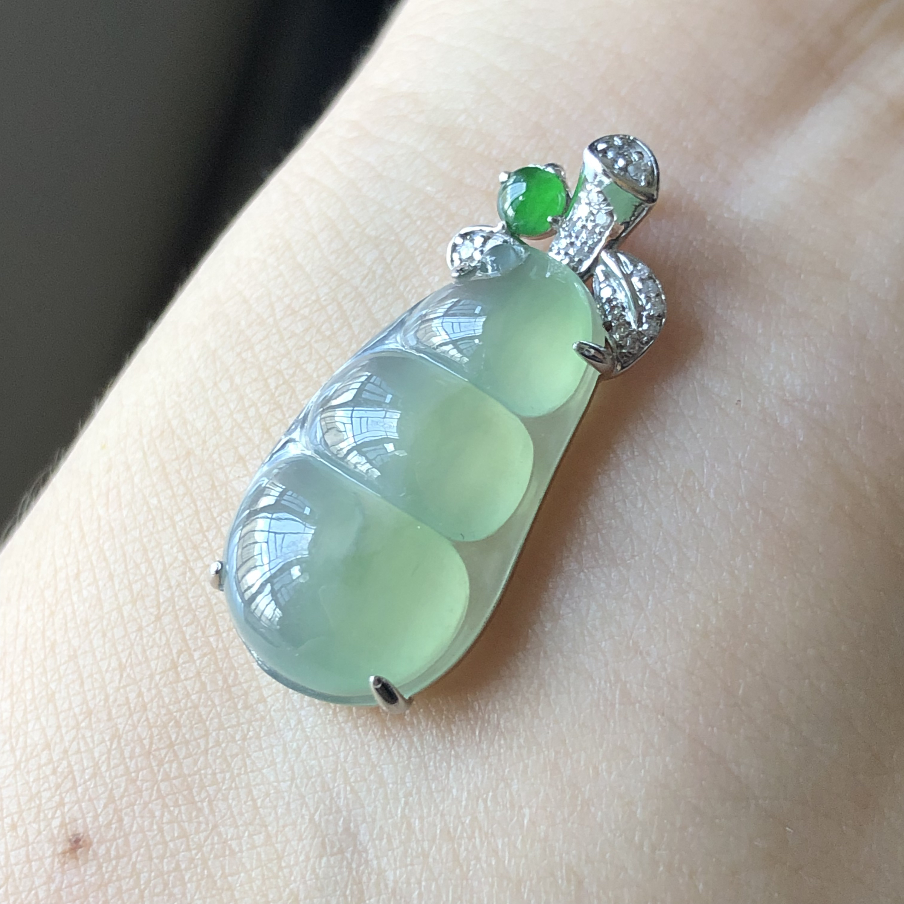 缅甸天然A货翡翠18k金镶嵌老坑冰种福豆吊坠尺寸27.6/12.6/6