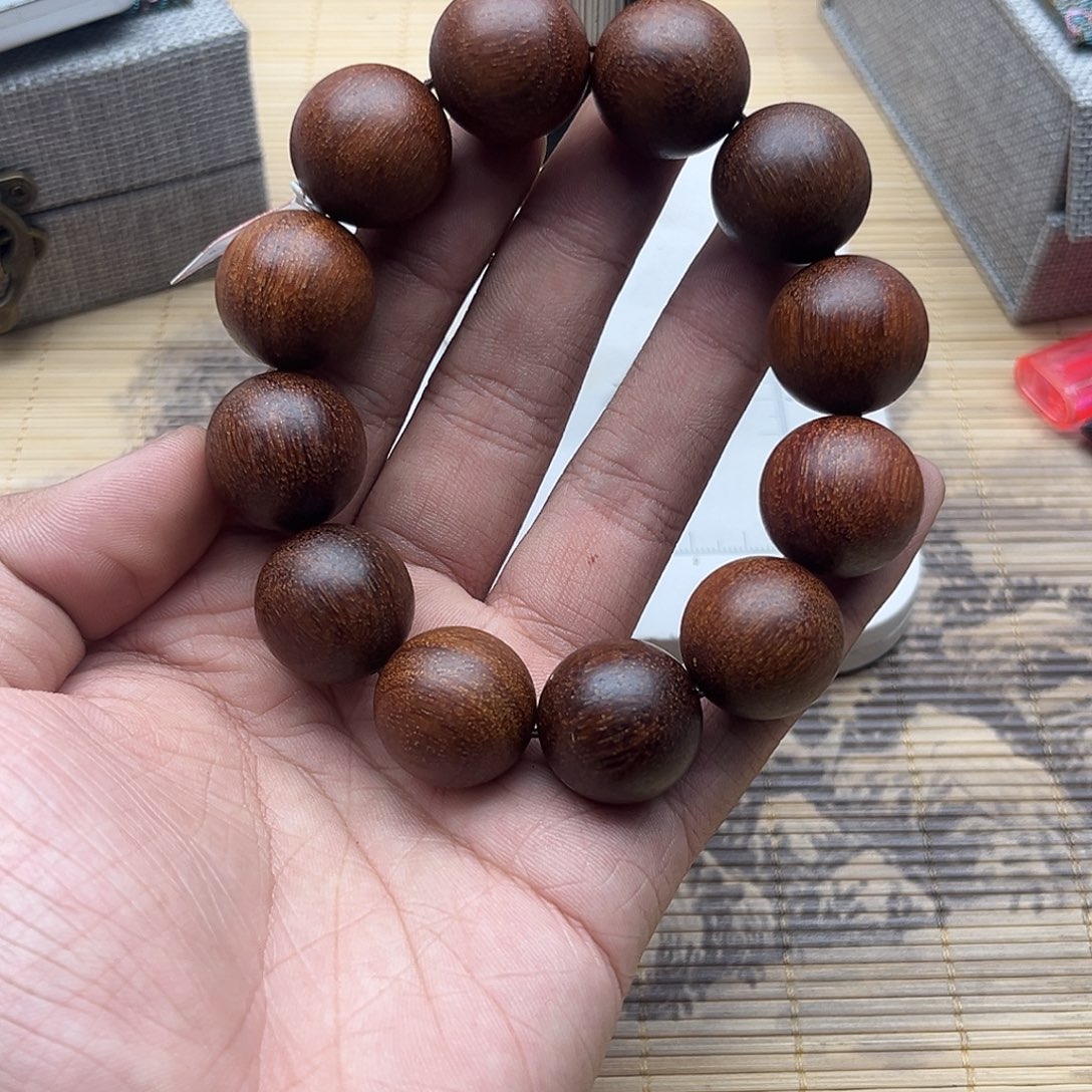 沉香沉香碎屑红土