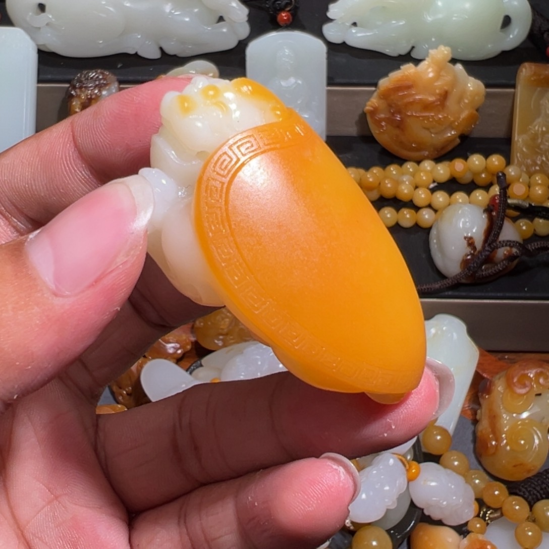 和田玉颈饰未镶嵌理***实