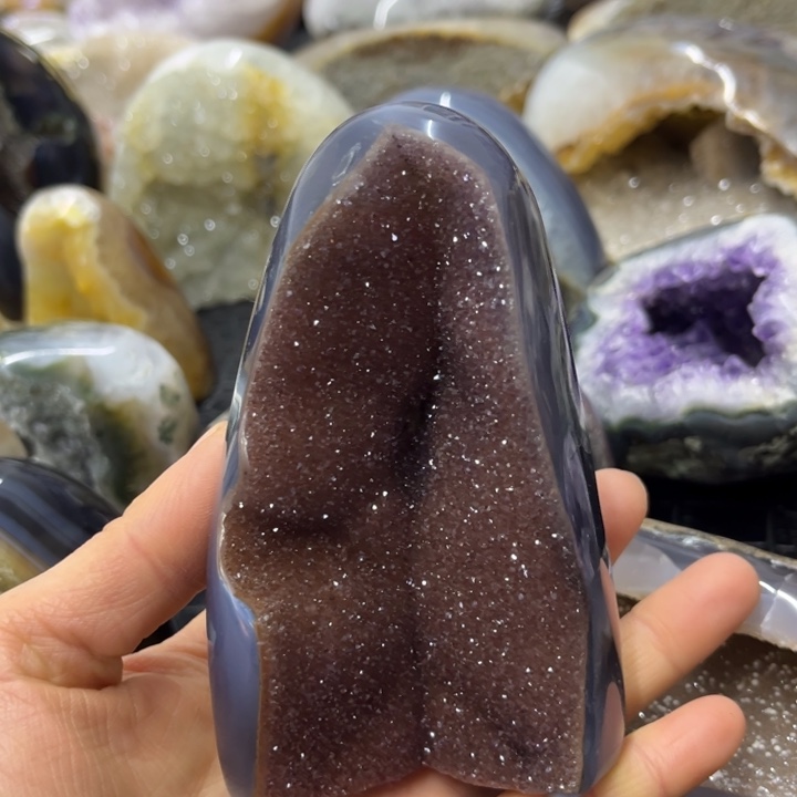 未镶嵌水晶珠宝半成品红晶簇