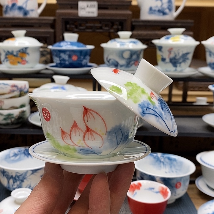 手绘微瑕荷花盖碗