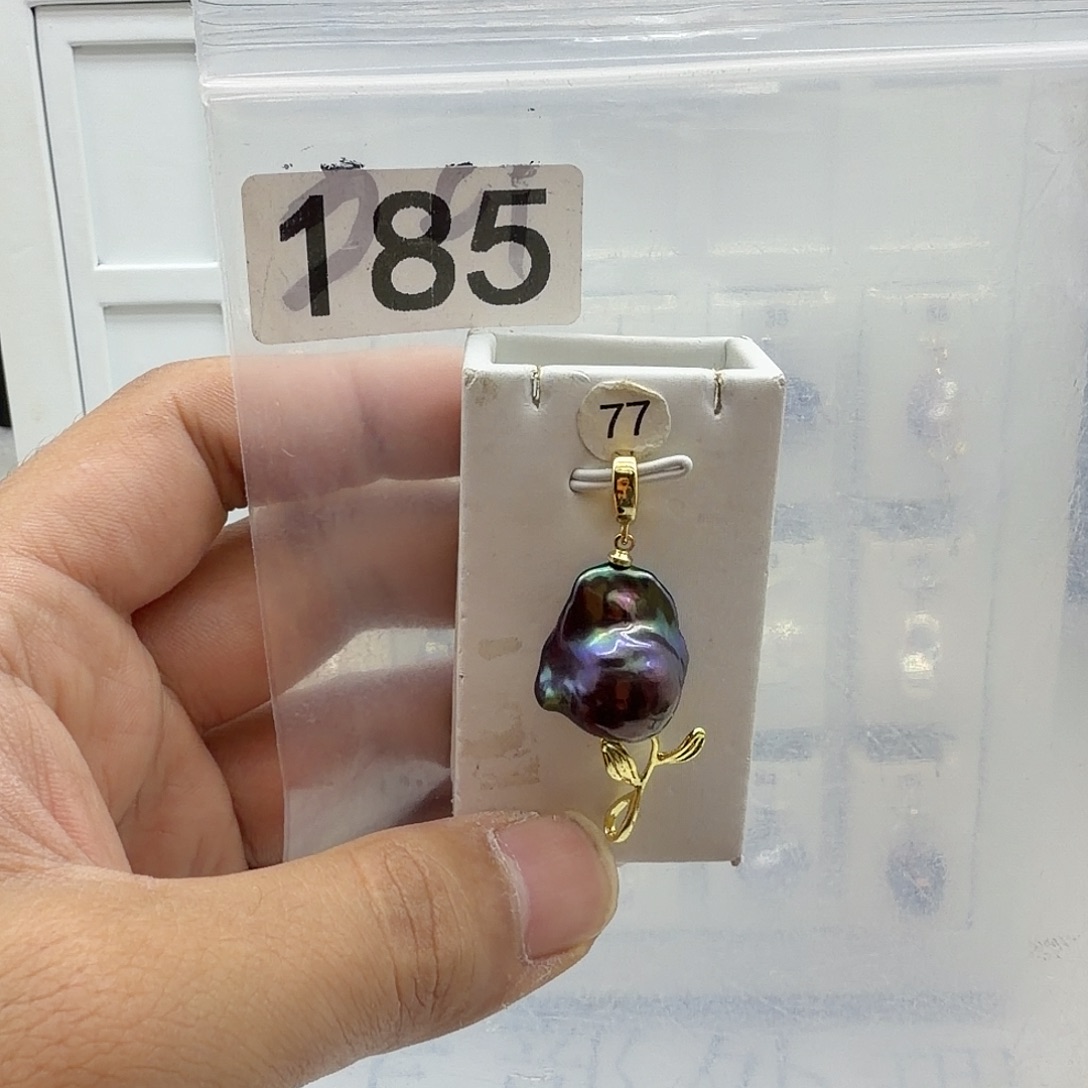 合金淡水珍珠颈饰