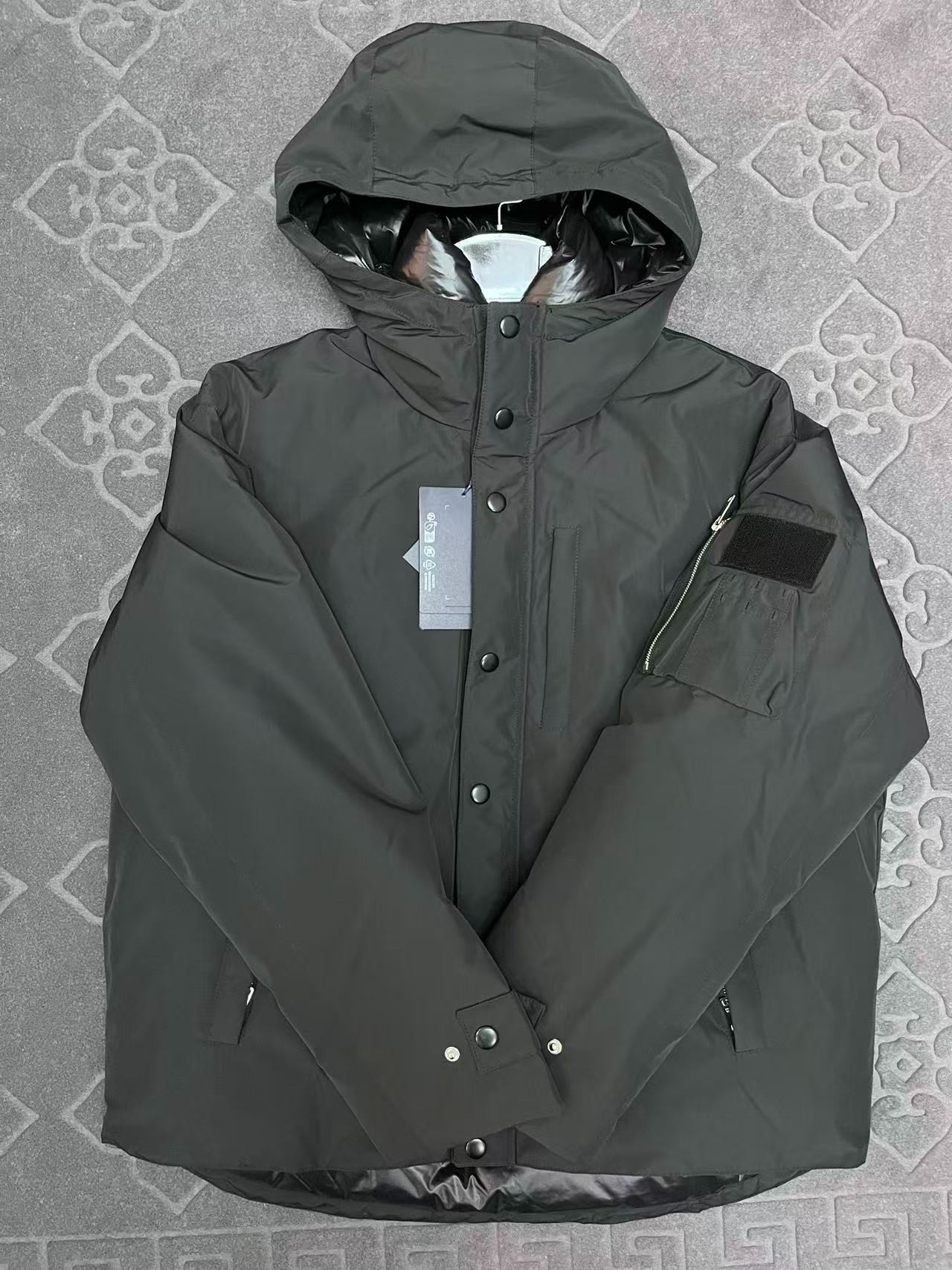 P28 男士加厚连帽百搭羽绒服