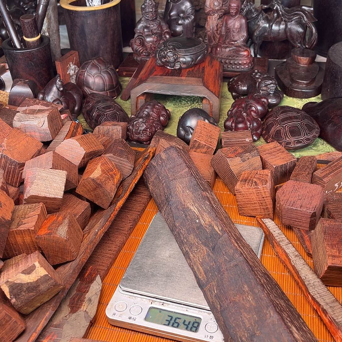 墨***然檀香紫檀（小叶紫檀）料子