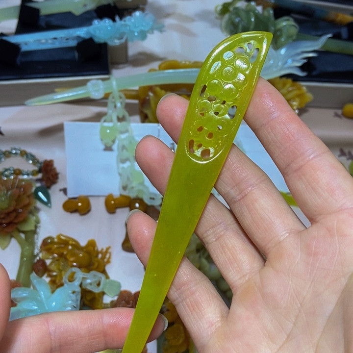 蛇纹石玉发簪未镶嵌