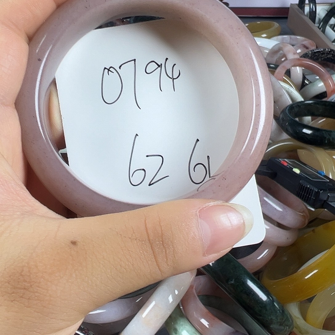 石英质玉手镯未镶嵌0794