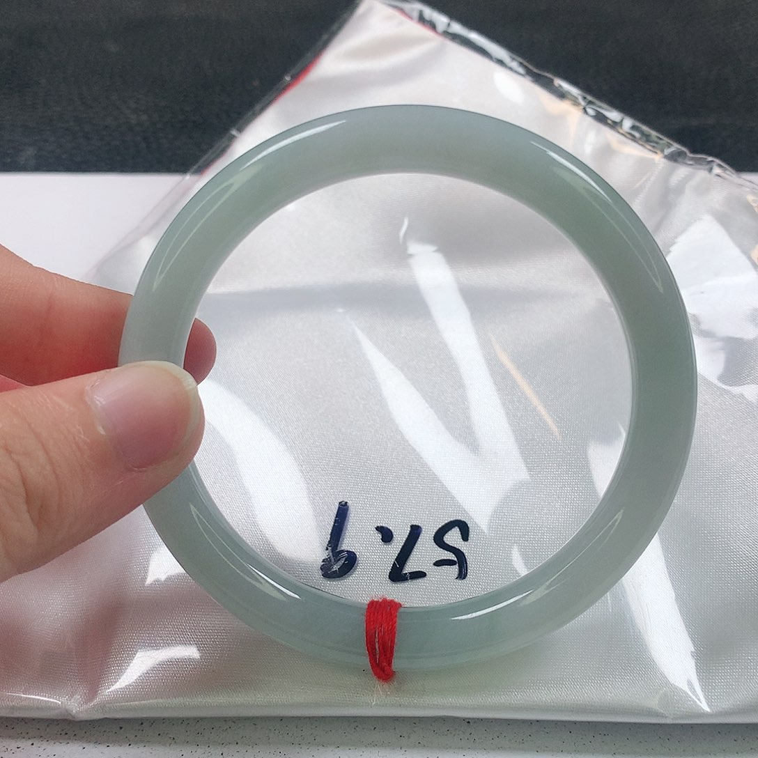 未镶嵌手镯（圆镯）翡翠334