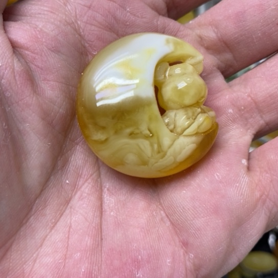 蜜蜡裸石未镶嵌吊坠