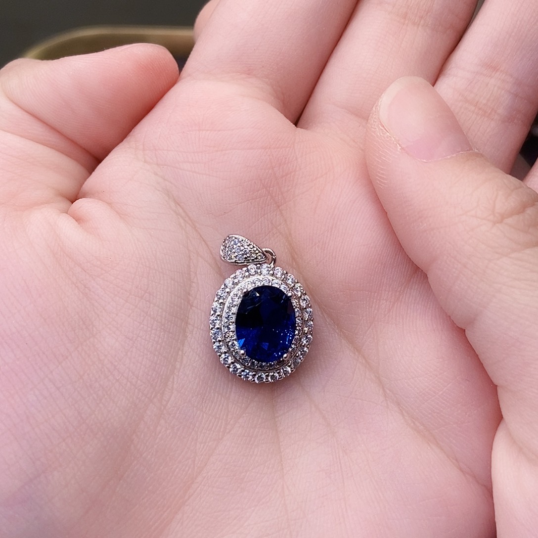 吊坠(赠链)蓝宝石银S925镶嵌