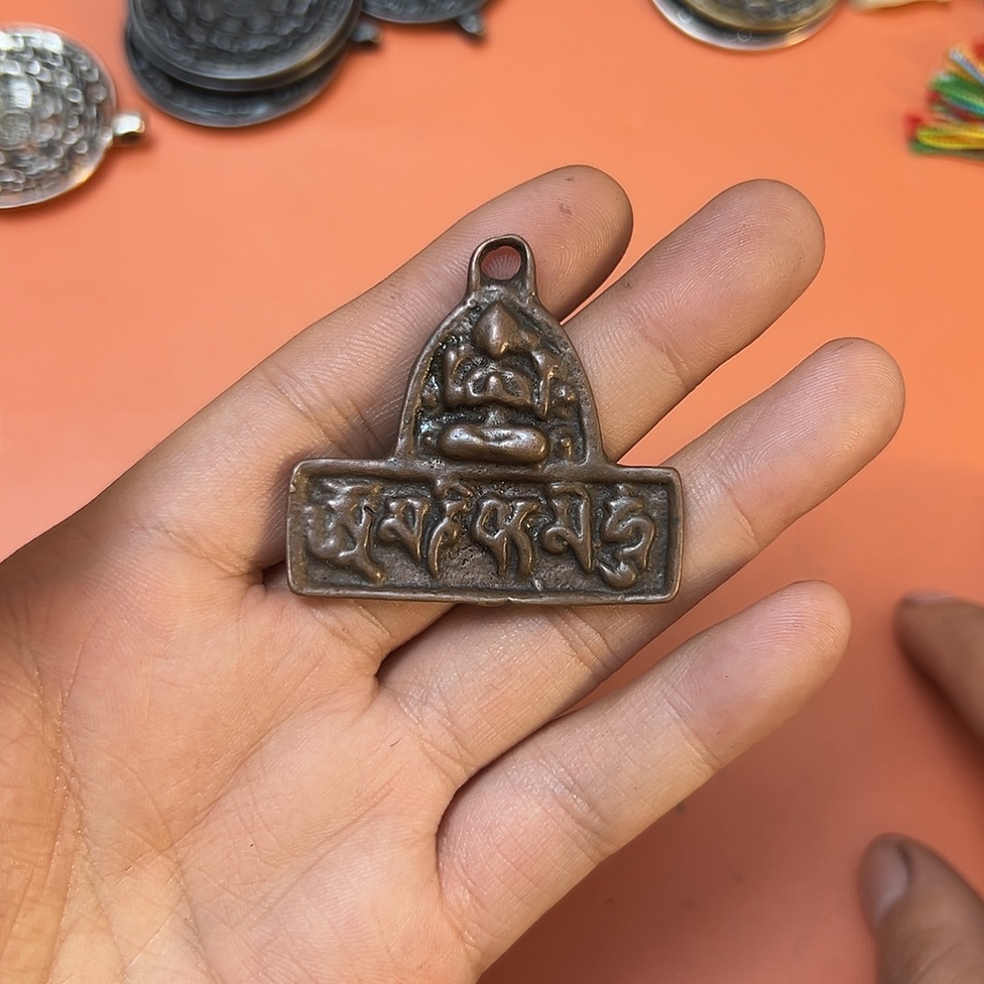 玛吉阿米藏式臻品直播间