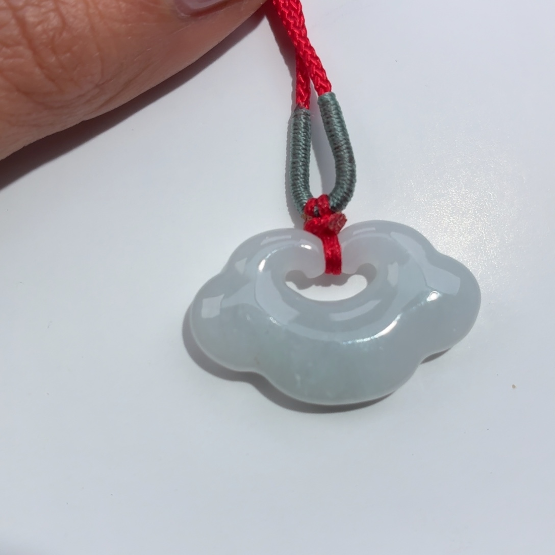 翡翠未镶嵌颈饰平安锁