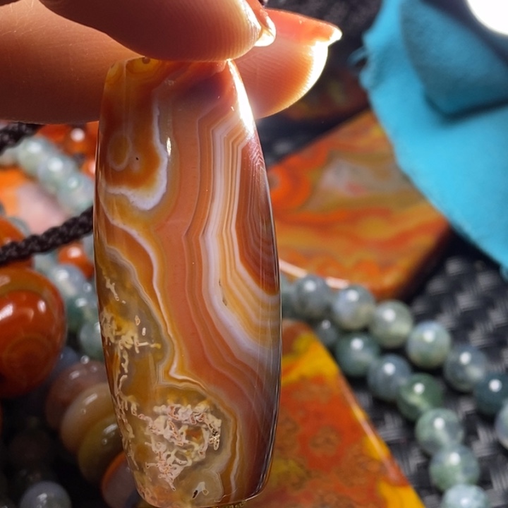 玛瑙/玉髓颈饰未镶嵌