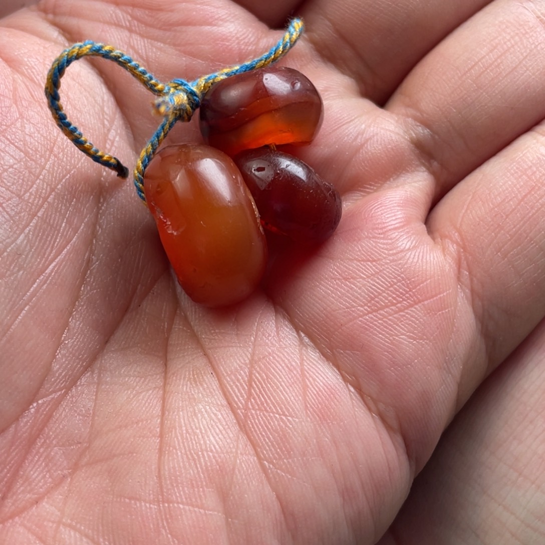 盛***衣玛瑙/玉髓未镶嵌颈饰