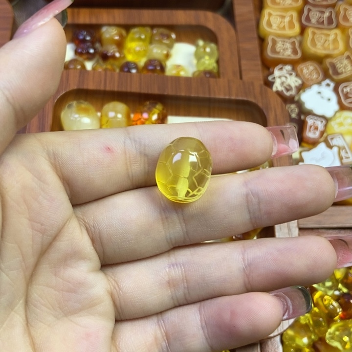 琥珀未镶嵌珠宝奇石富甲