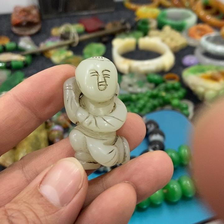 白玉菩提吊坠摆件