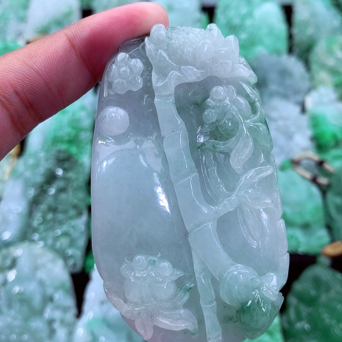 翡翠未镶嵌吊坠(不含链)