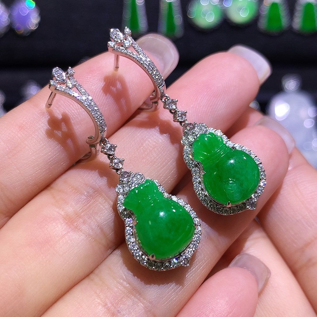 翡翠18K金镶嵌耳饰高冰满绿福袋