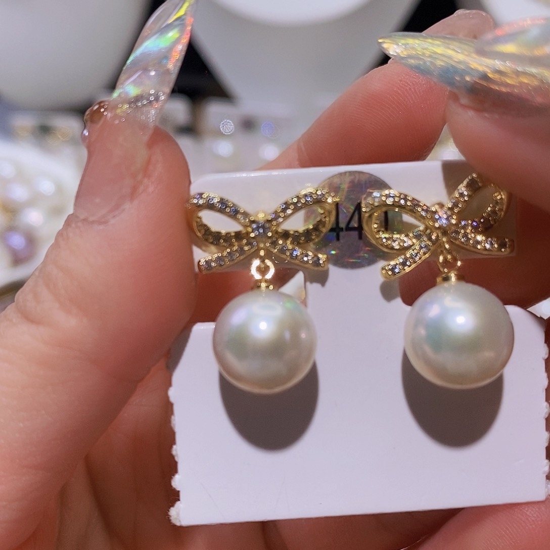 淡水珍珠耳饰未镶嵌