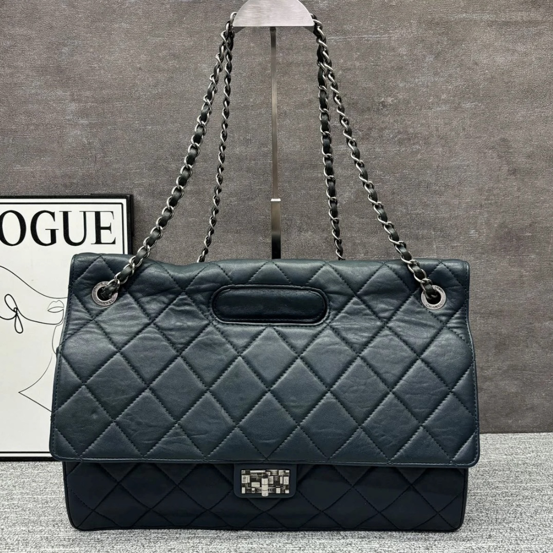 95新 Chanel/香奈儿 多多奢品/香奈儿2.55斜挎包/98新包展