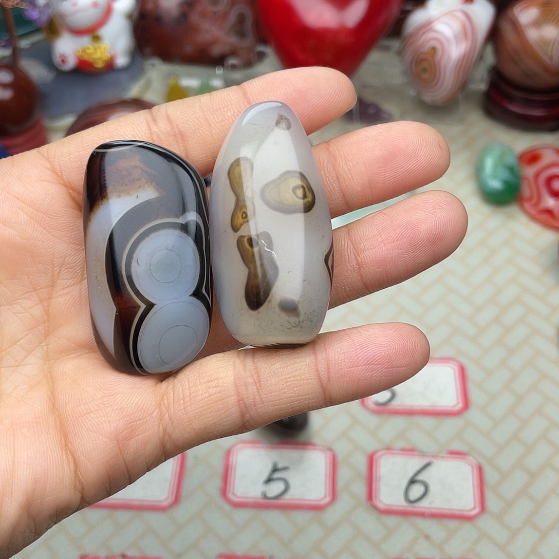 徐***来玛瑙/玉髓合金颈饰