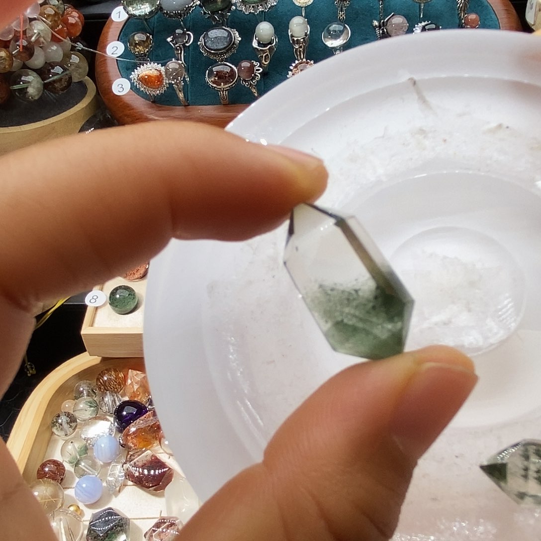 水晶珠宝半成品未镶嵌