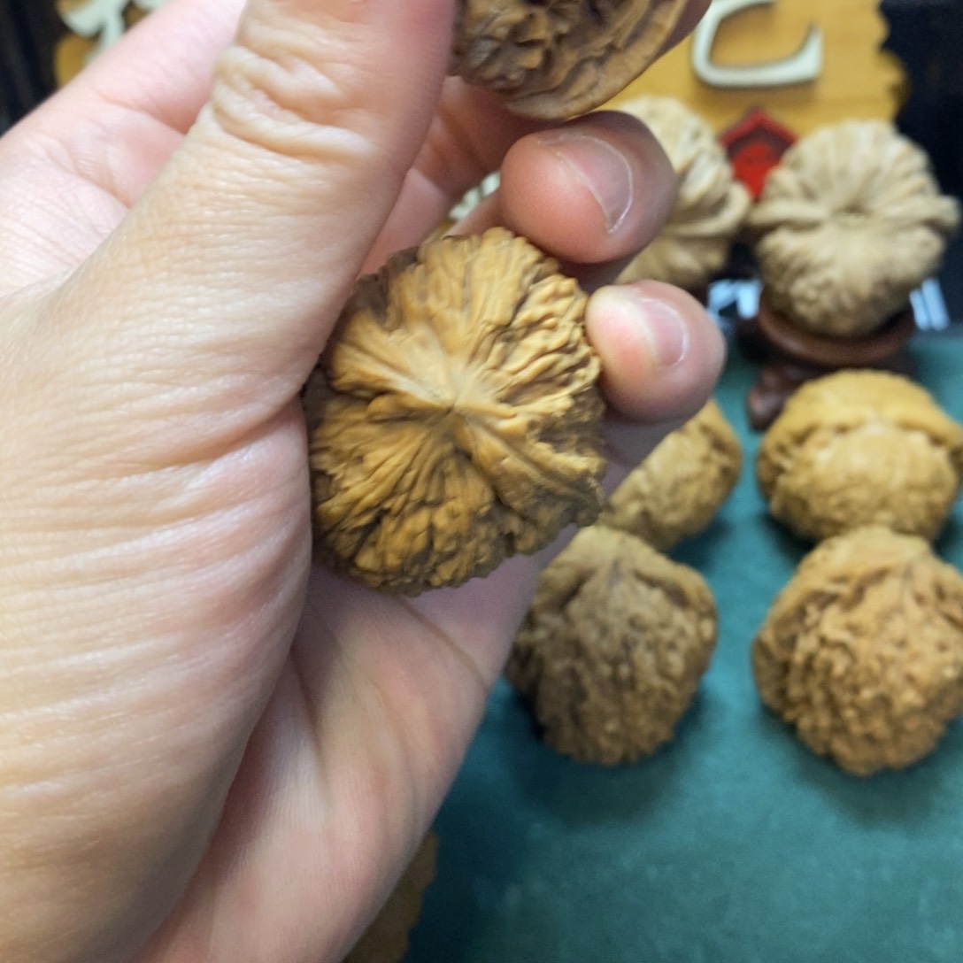 文玩核桃把件南疆石89