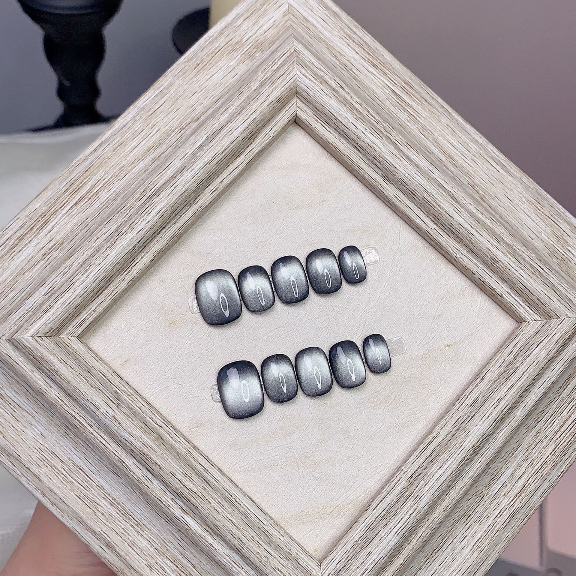 月光猫眼 纯手工穿戴甲猫眼款浅咖白超短梯穿戴甲假指甲可拆卸