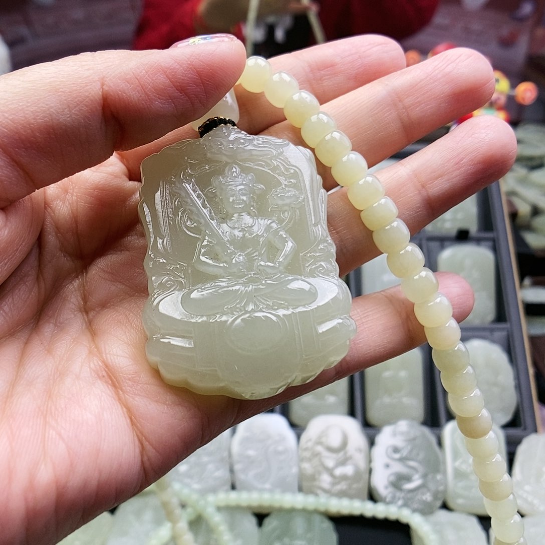 和田玉颈饰未镶嵌无****响