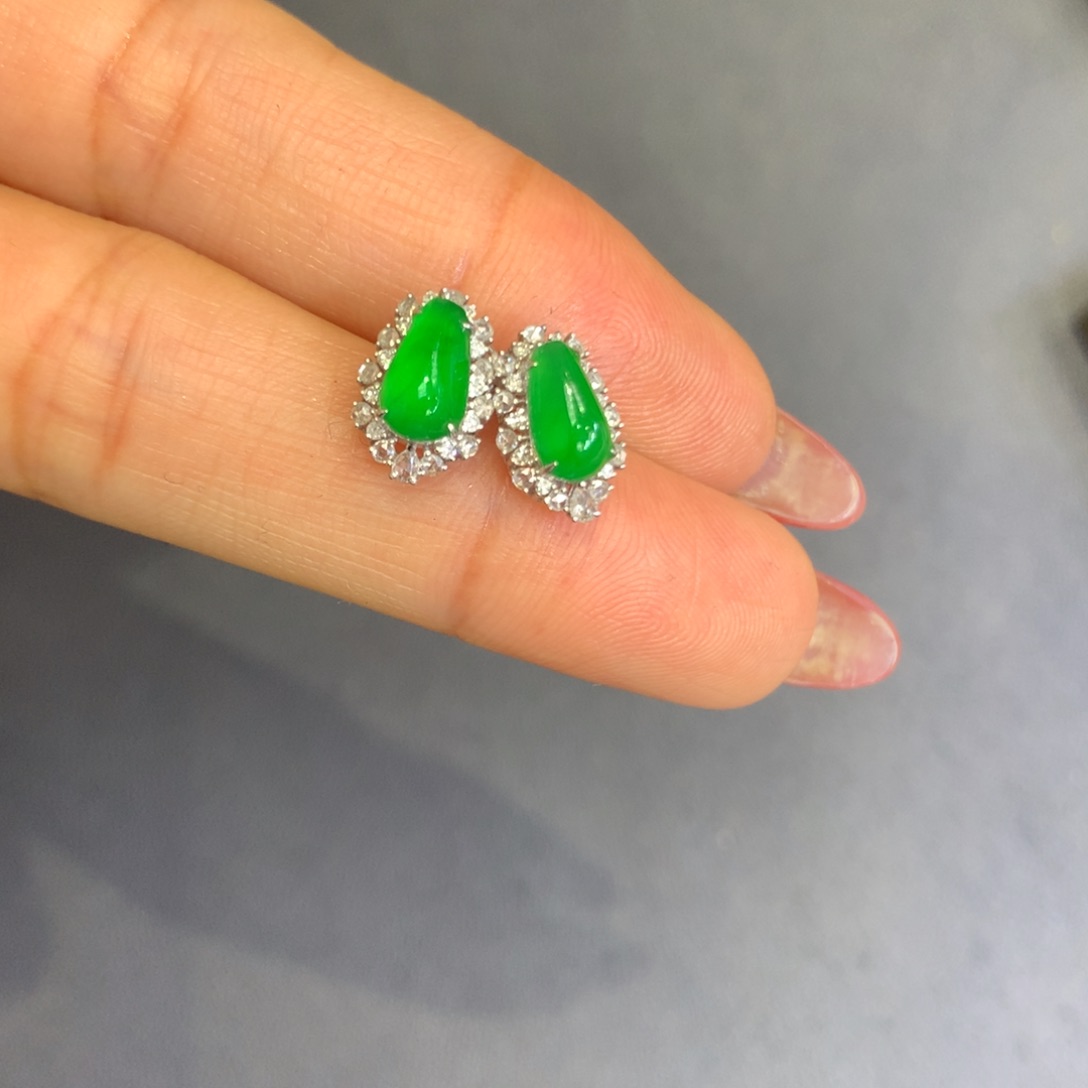 【闪购商品】翡翠18K金镶嵌颈饰翡翠