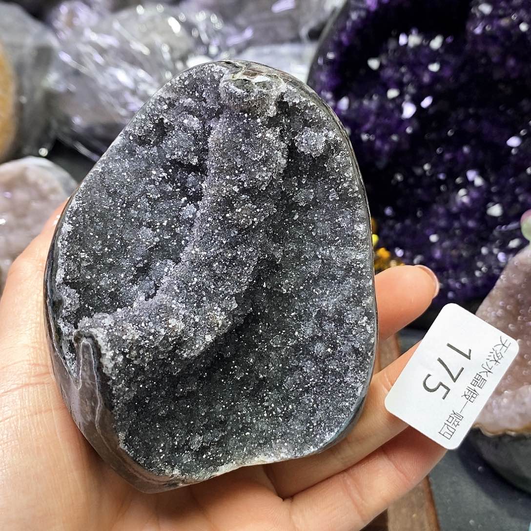 水晶大型摆件（非配饰）未镶嵌