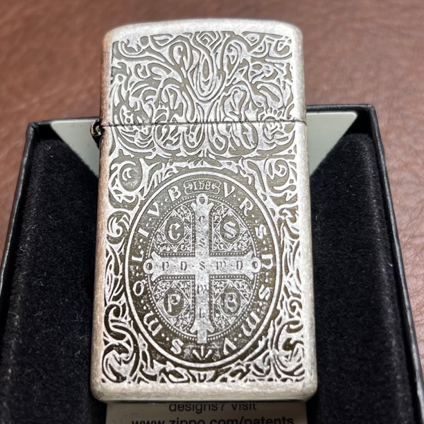 Zippo打火机窄机康斯坦丁43